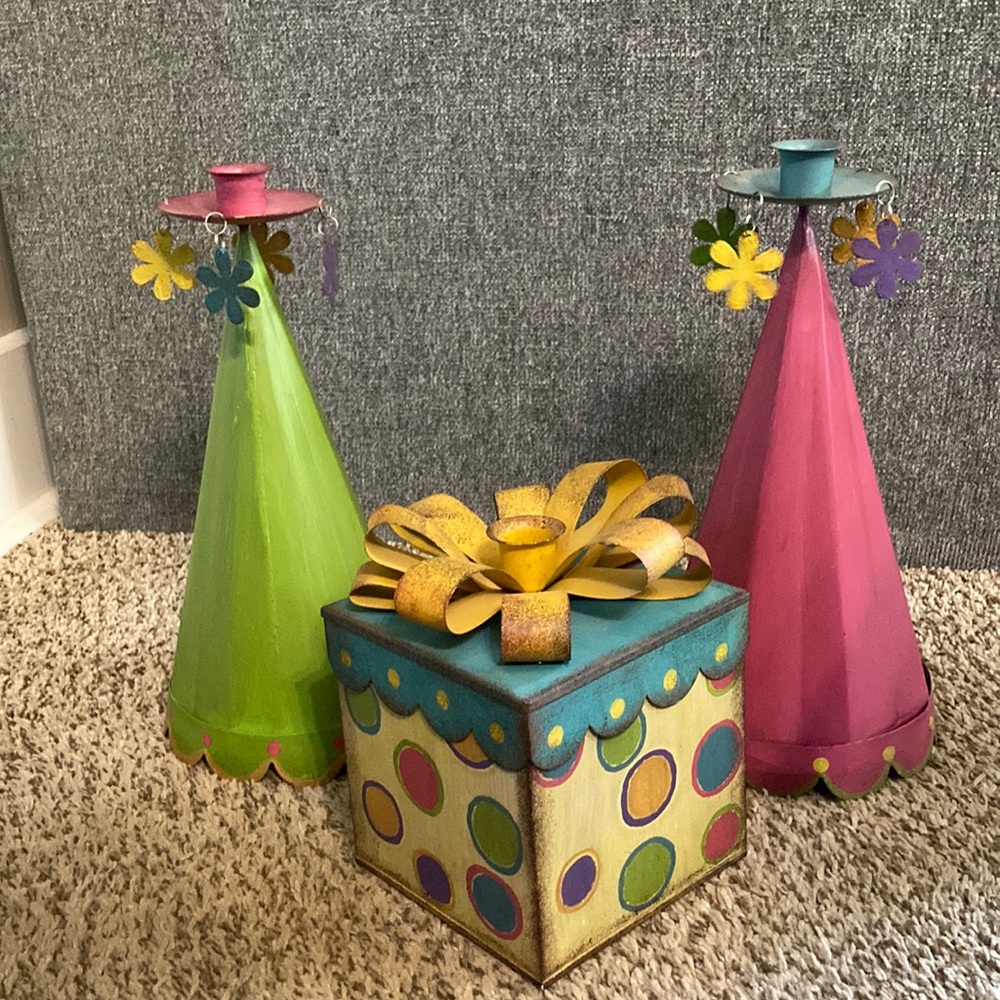 Vintage 3pc tin candle holder set